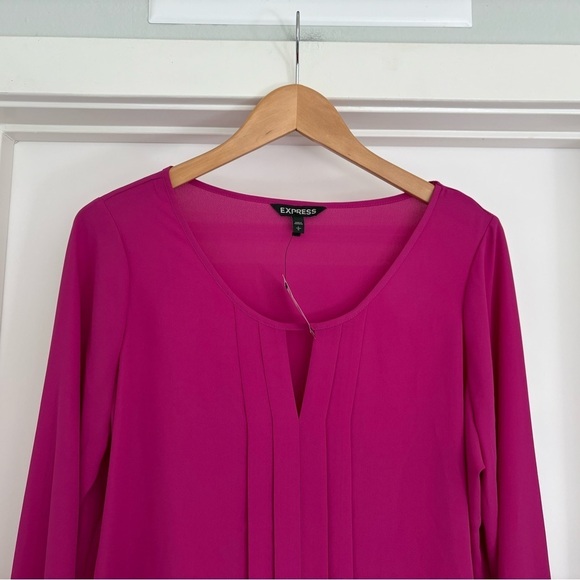 NWT Express Long Sleeve Notched Top Size L - Picture 3 of 7